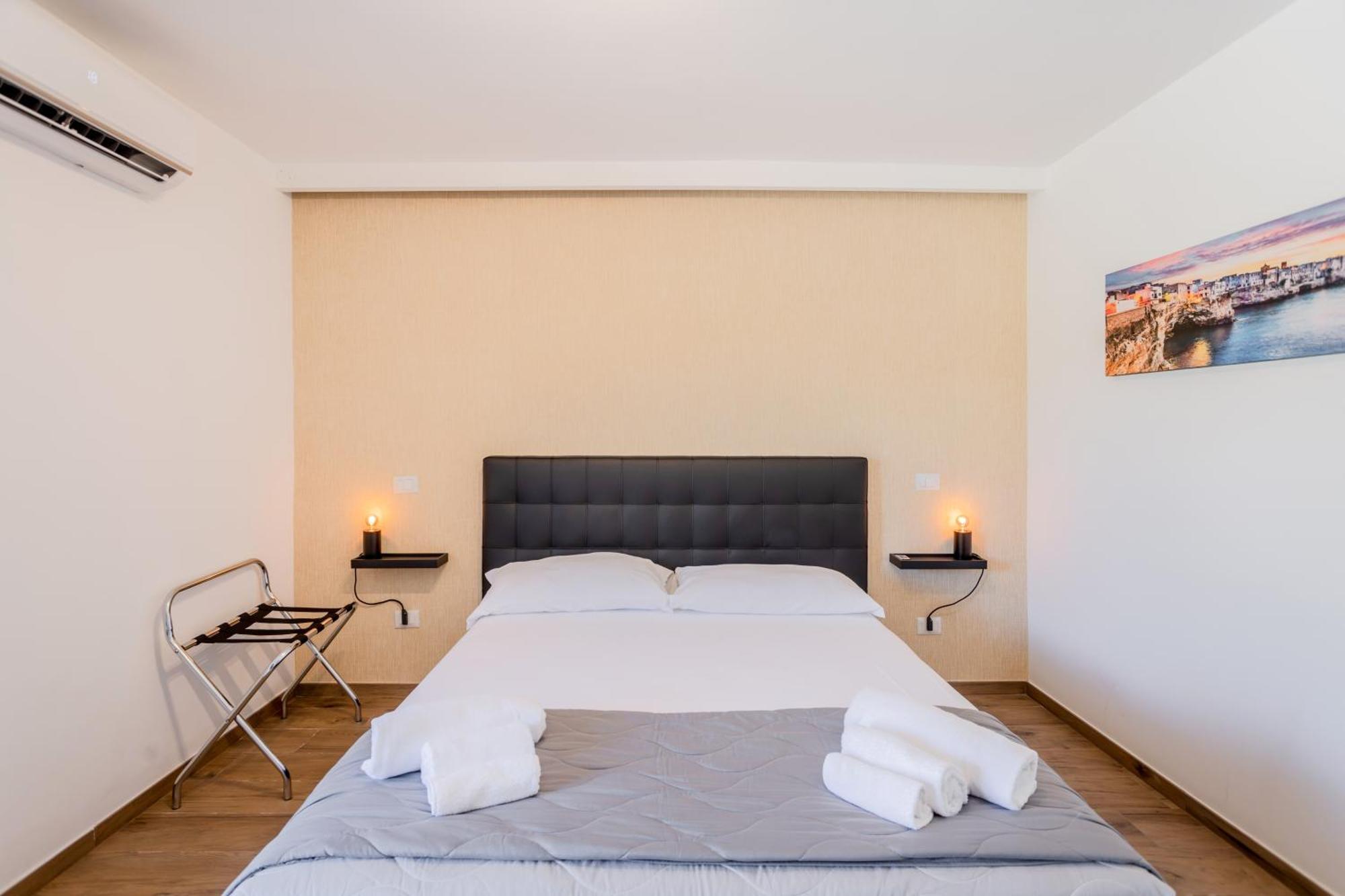 Pietramare Luxury Suites Бари Экстерьер фото