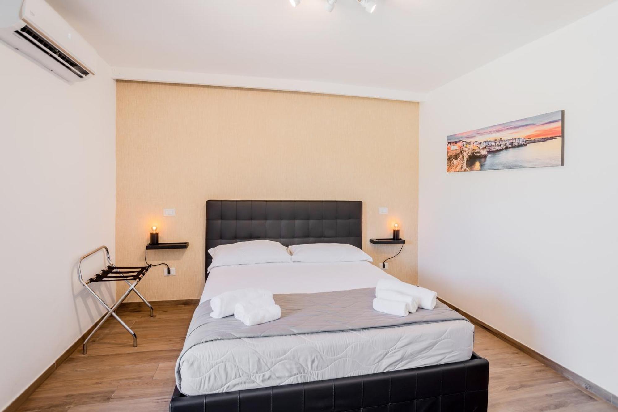 Pietramare Luxury Suites Бари Экстерьер фото