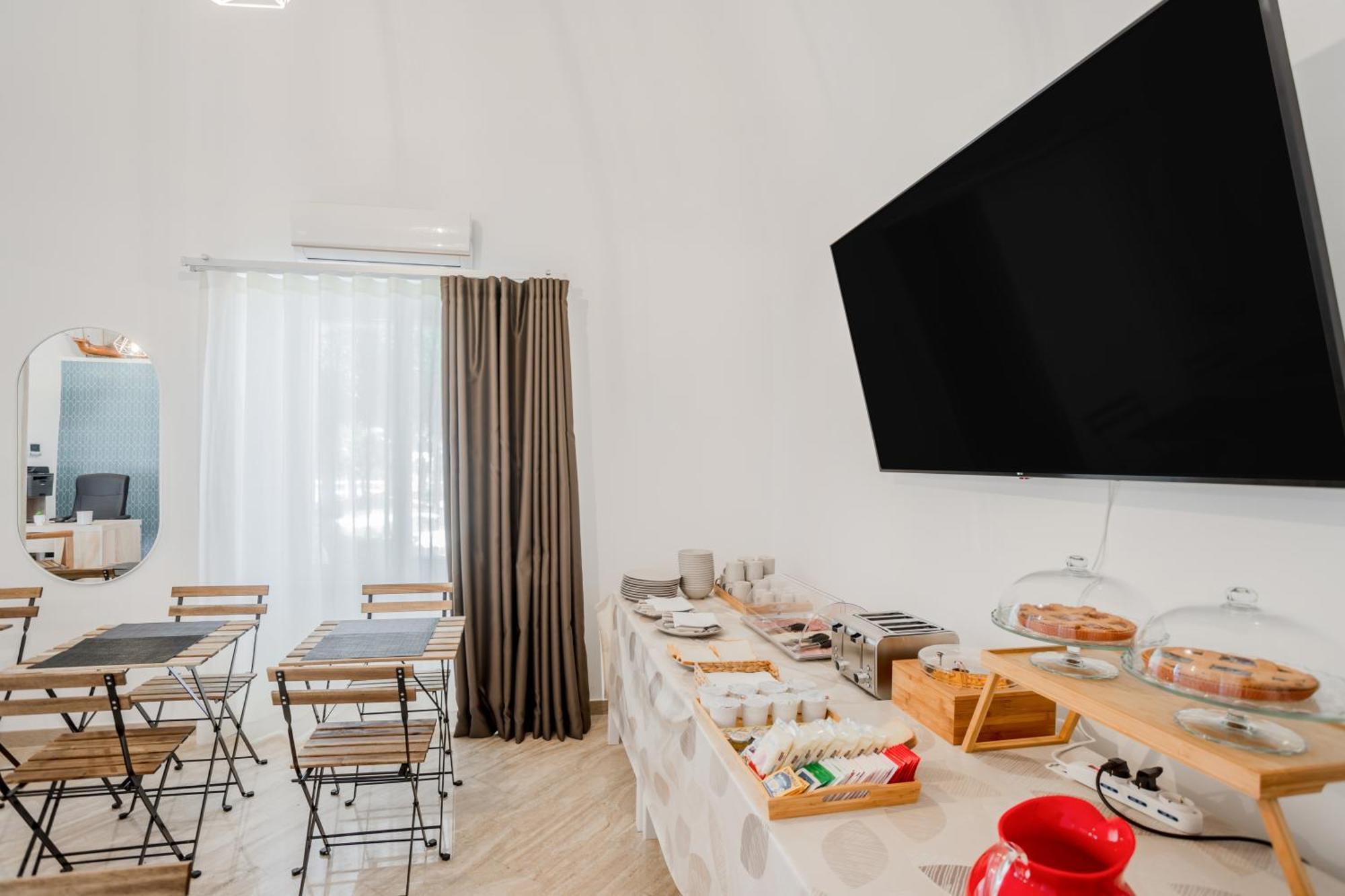 Pietramare Luxury Suites Бари Экстерьер фото