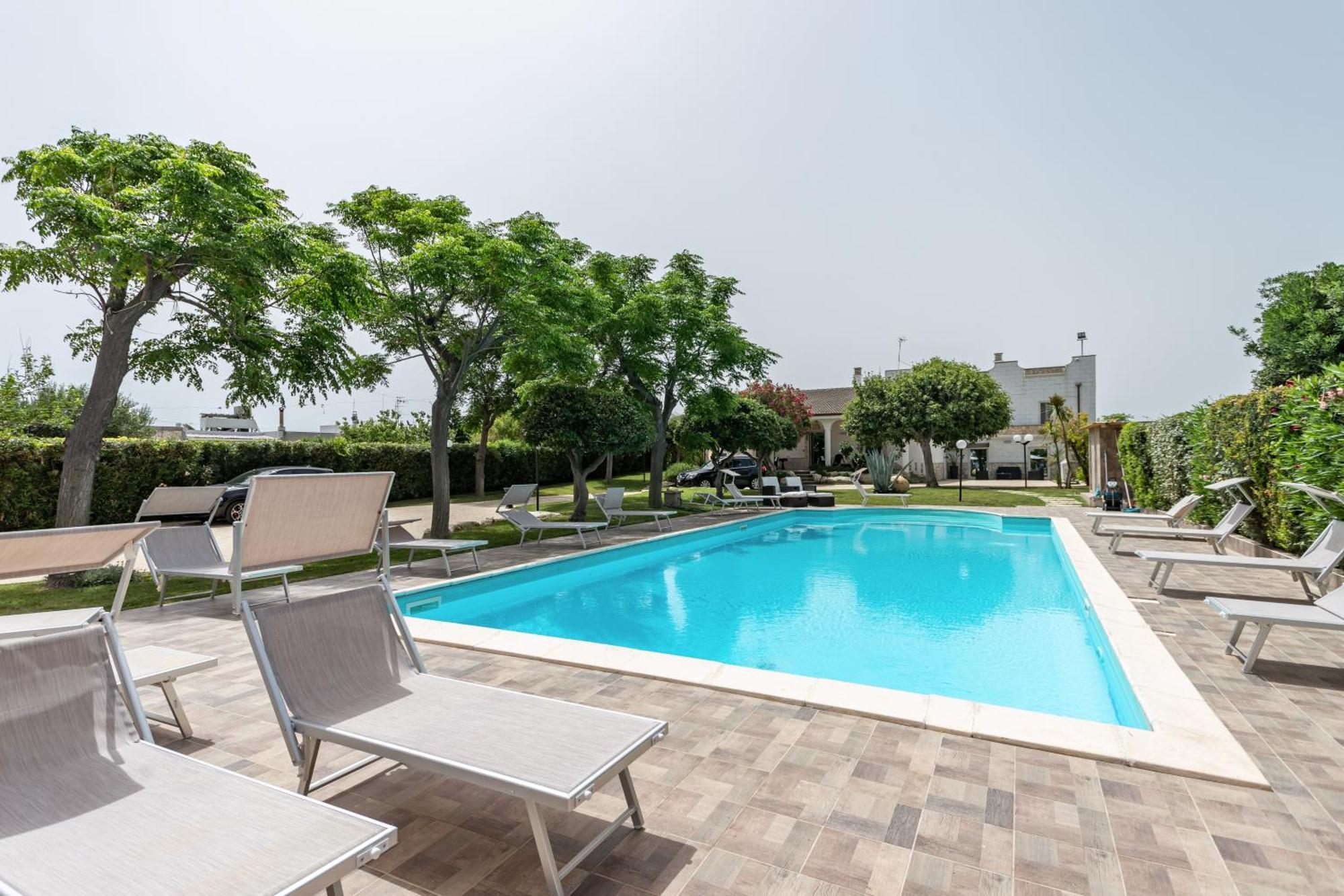 Pietramare Luxury Suites Бари Экстерьер фото