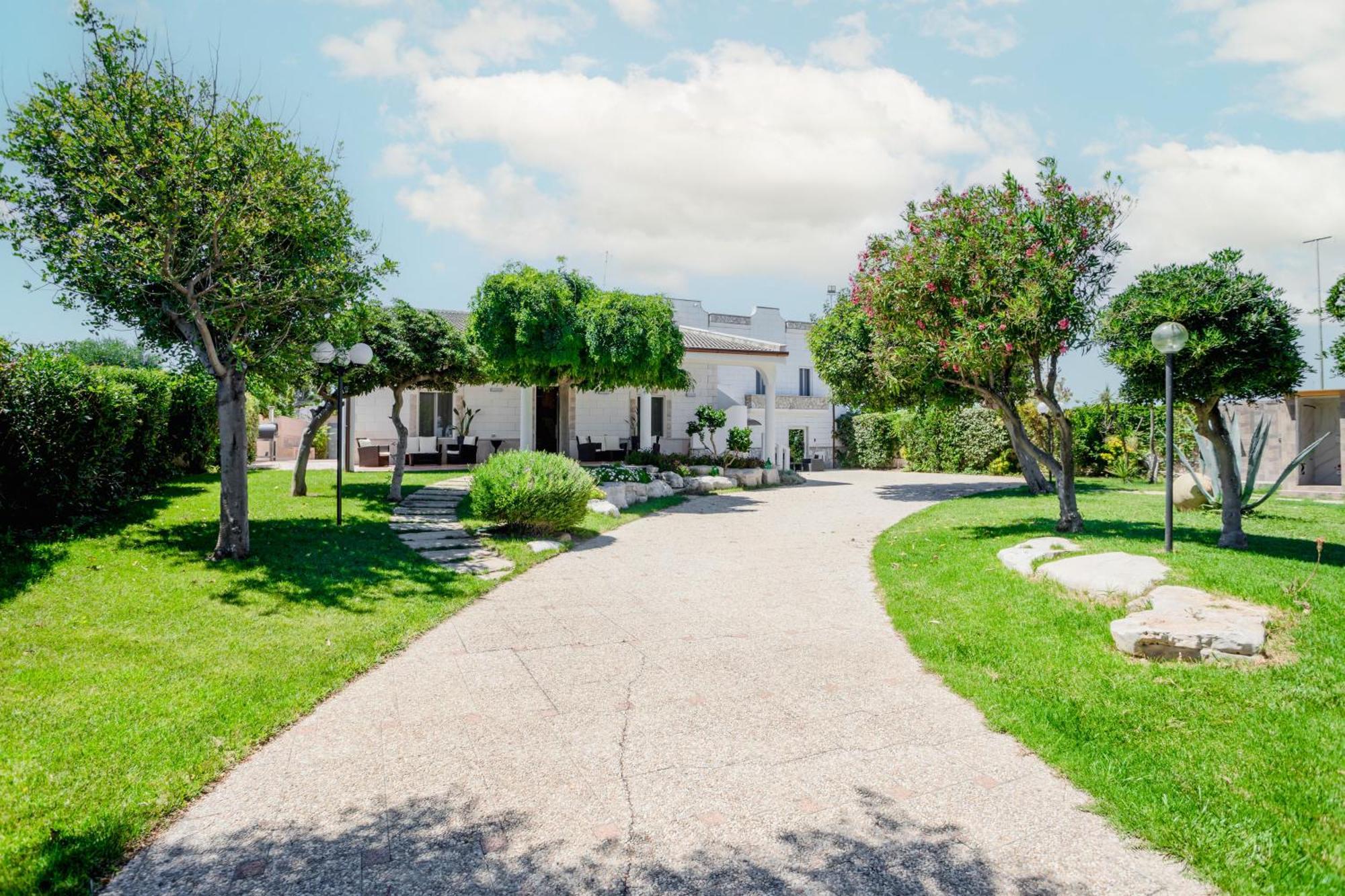 Pietramare Luxury Suites Бари Экстерьер фото